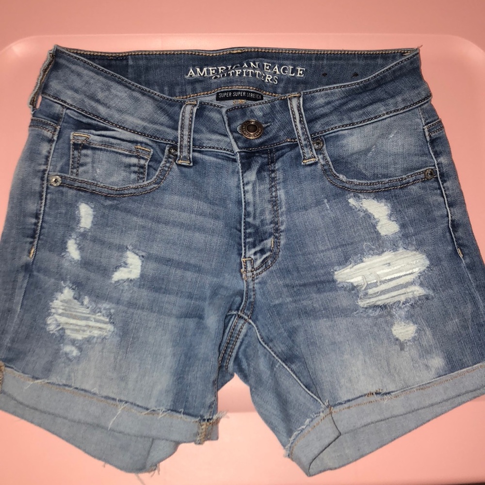 AMERICAN EAGLE midi shorts, size 2.